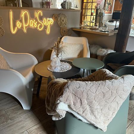 Hotel Wistub Le Passage 圣玛丽欧米讷 外观 照片