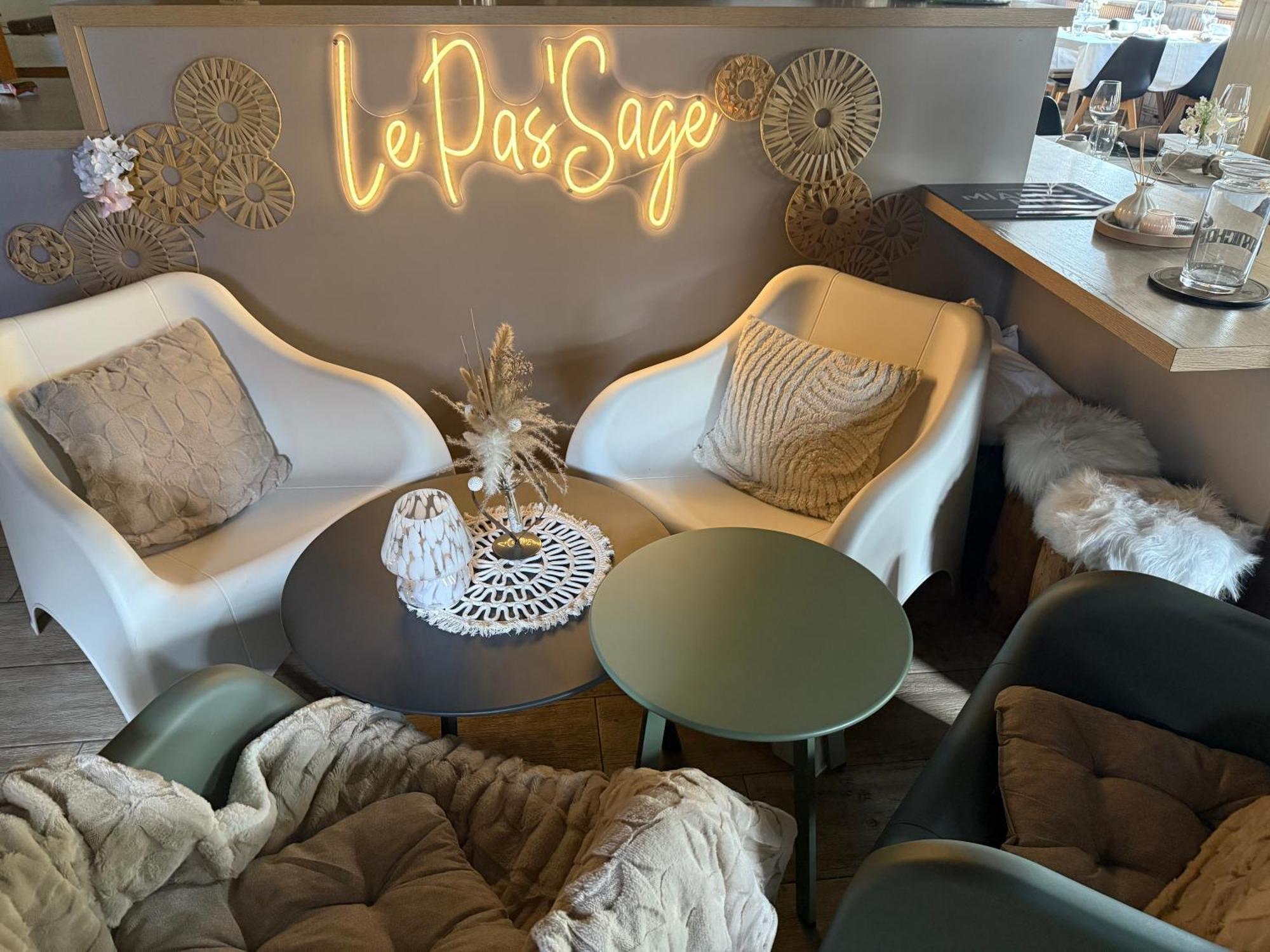 Hotel Wistub Le Passage 圣玛丽欧米讷 外观 照片
